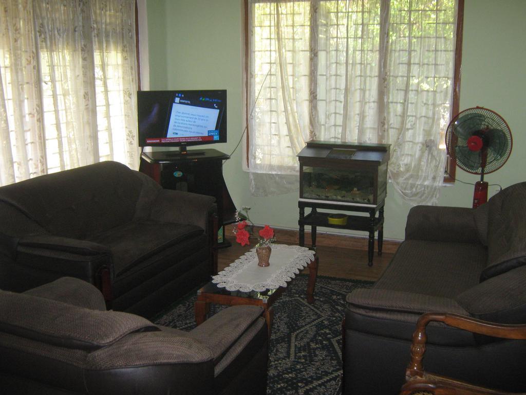 Jayawimana Apartment Kandy Ngoại thất bức ảnh