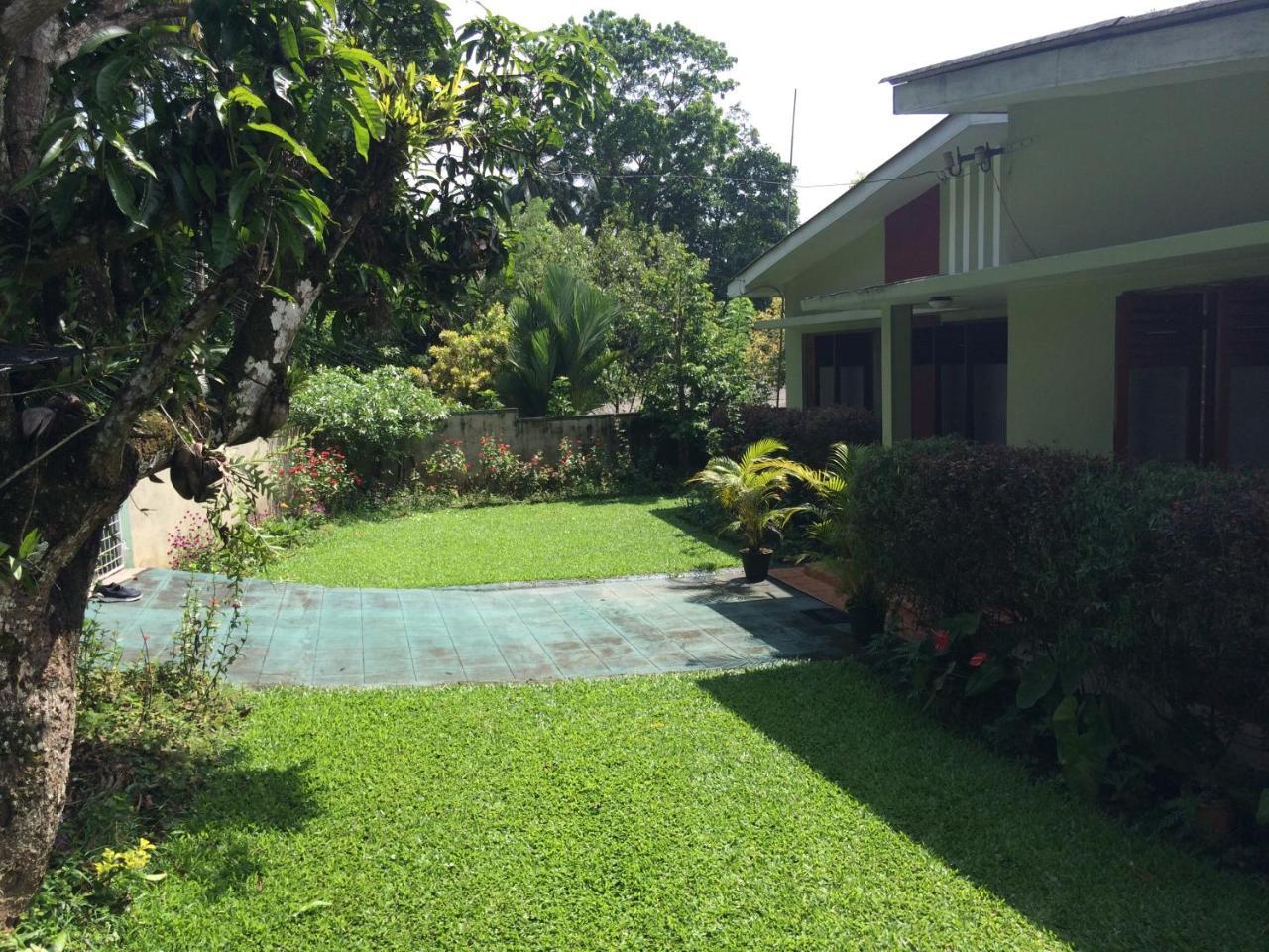 Jayawimana Apartment Kandy Ngoại thất bức ảnh